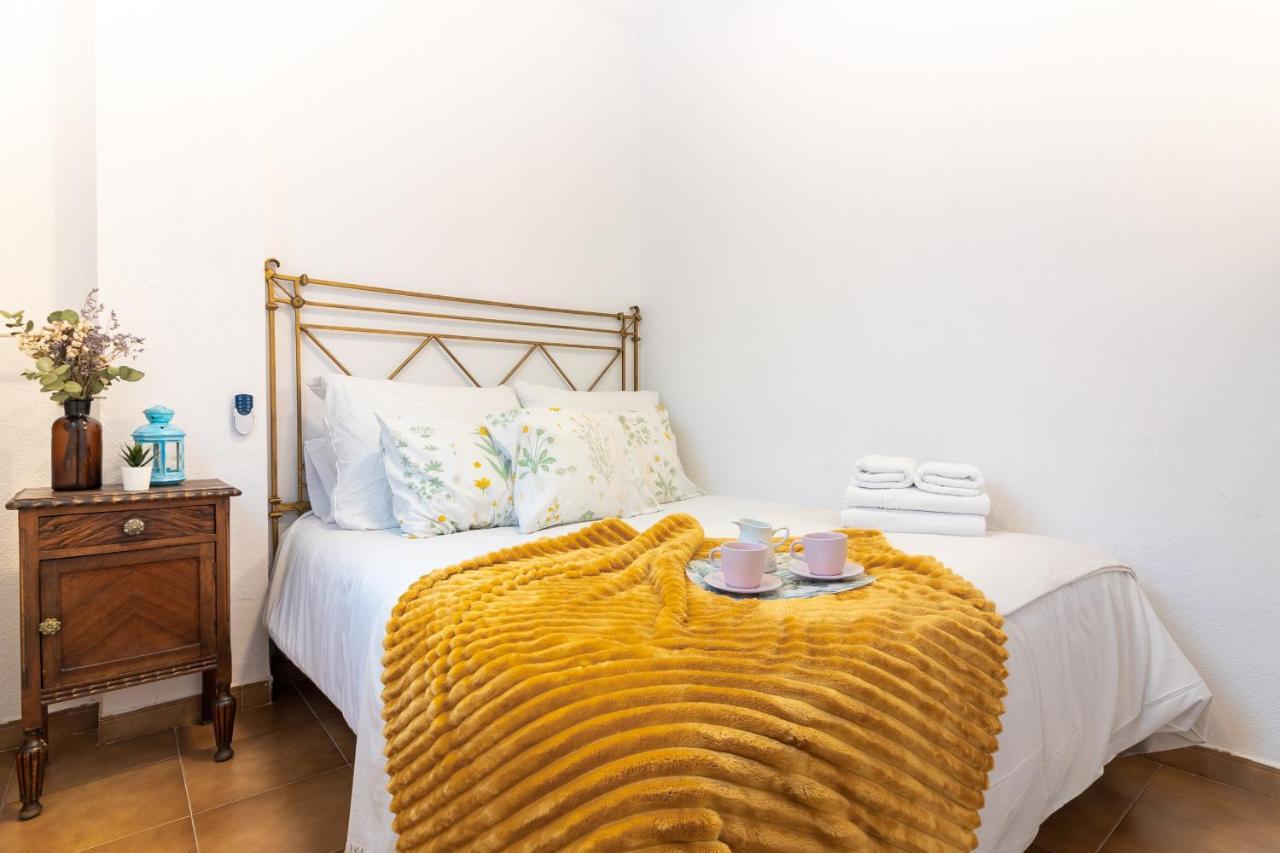 Sea & Wave Pedregalejo Beach Apartment Málaga Exteriör bild